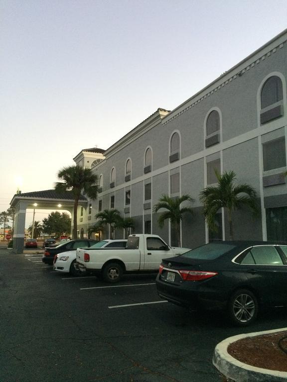 Ruskin Inn Tampa-Sun City Center Extérieur photo